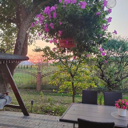 Apartamenty U Maksa Krzywcza Экстерьер фото