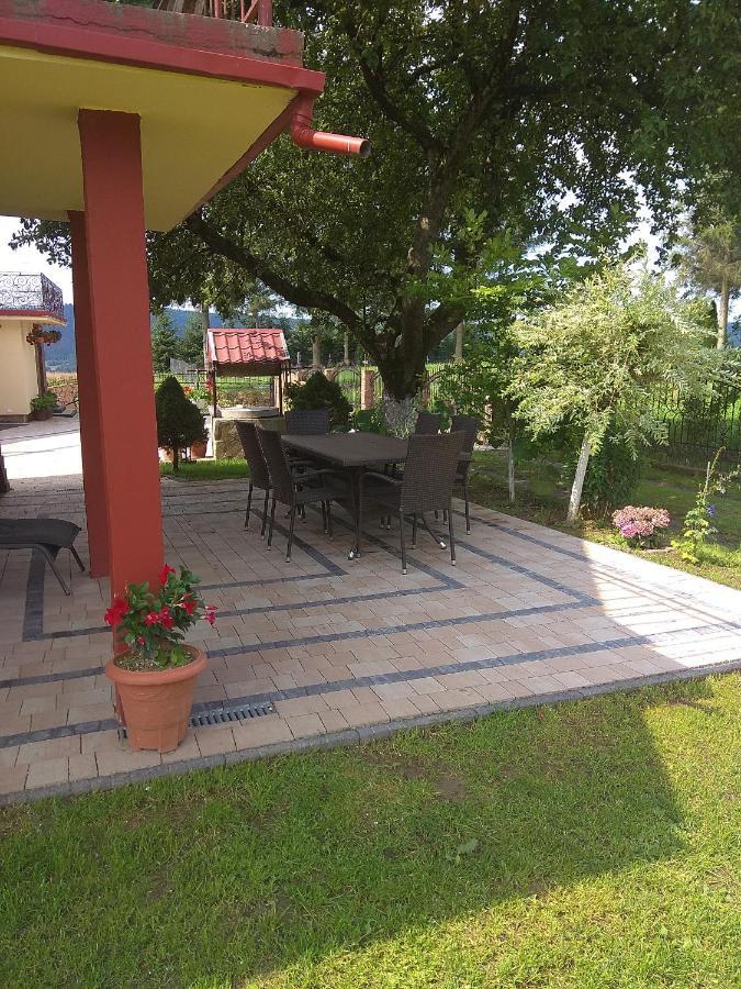 Apartamenty U Maksa Krzywcza Экстерьер фото