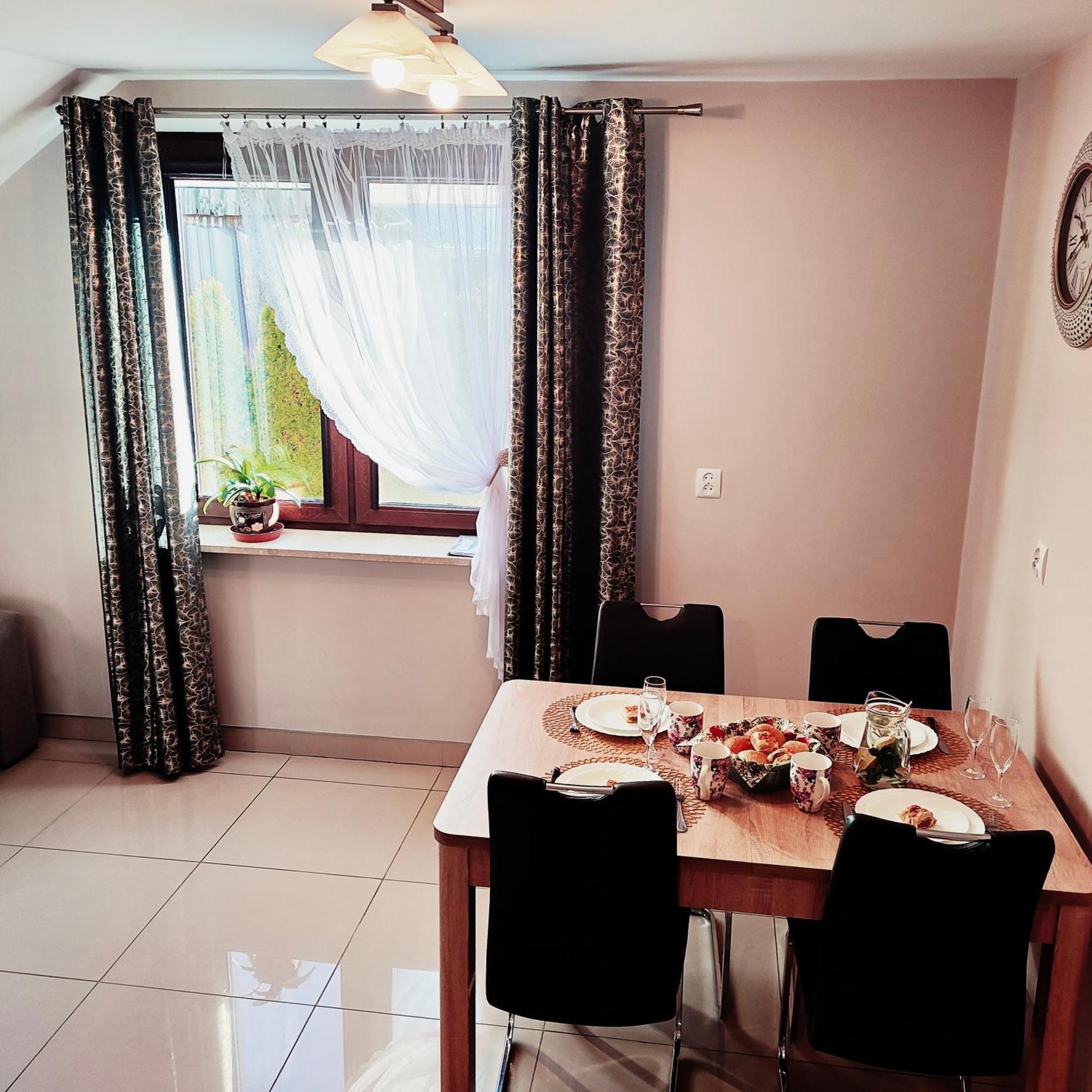 Apartamenty U Maksa Krzywcza Экстерьер фото