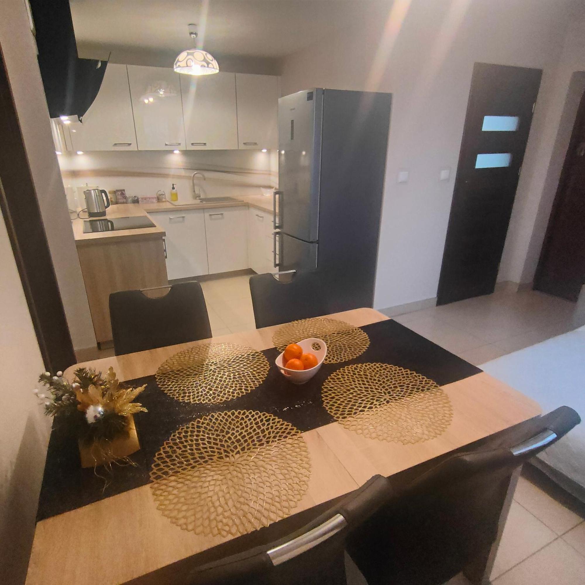 Apartamenty U Maksa Krzywcza Экстерьер фото