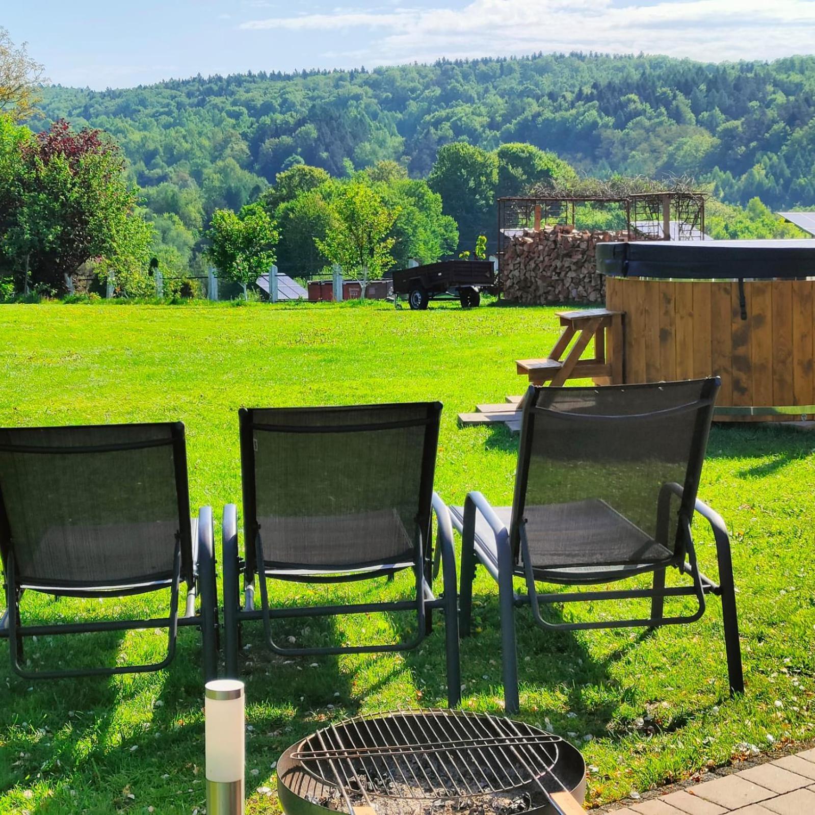 Apartamenty U Maksa Krzywcza Экстерьер фото